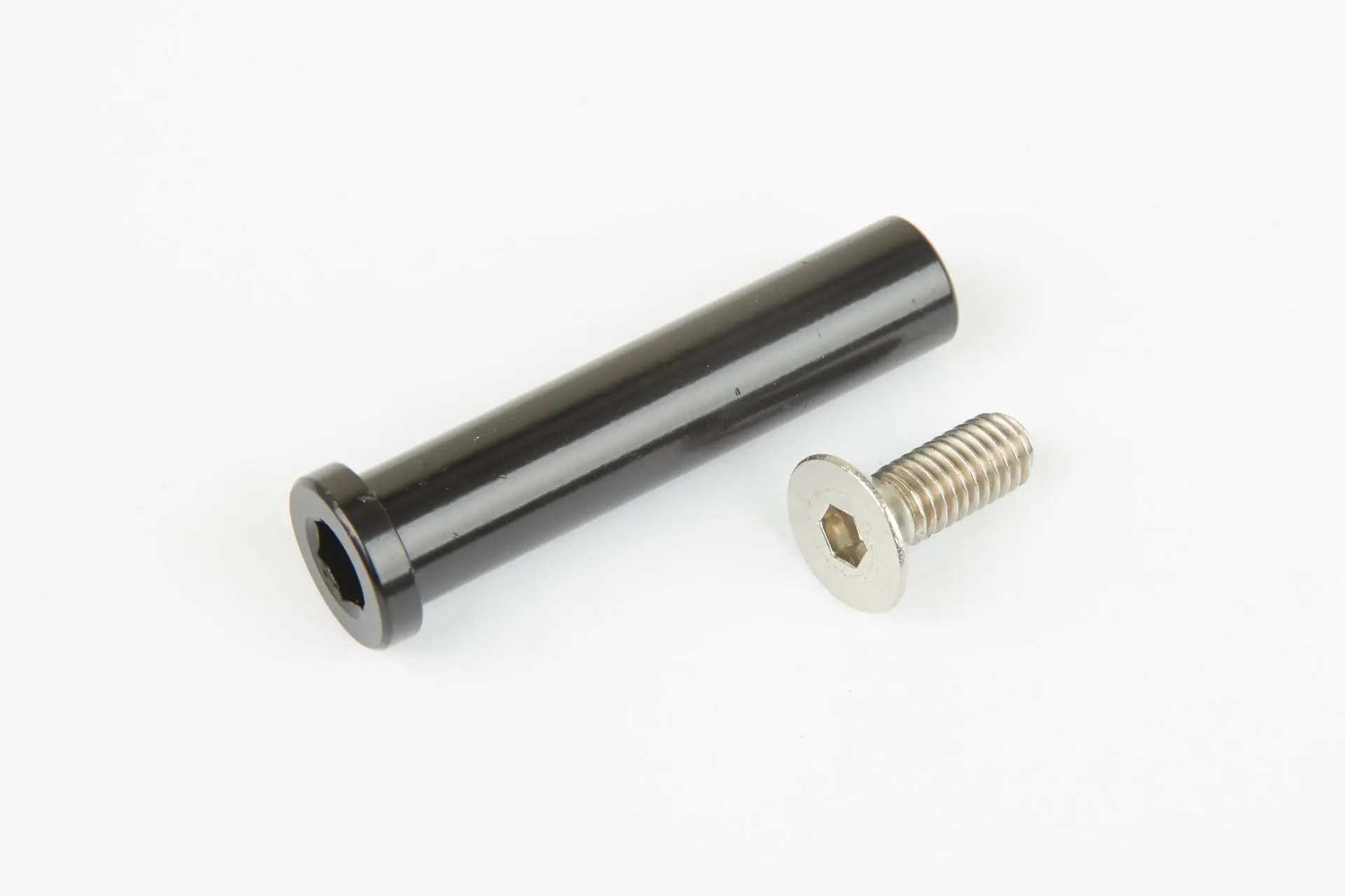 Myst 2014-2016 Lower Shock Bolt M10