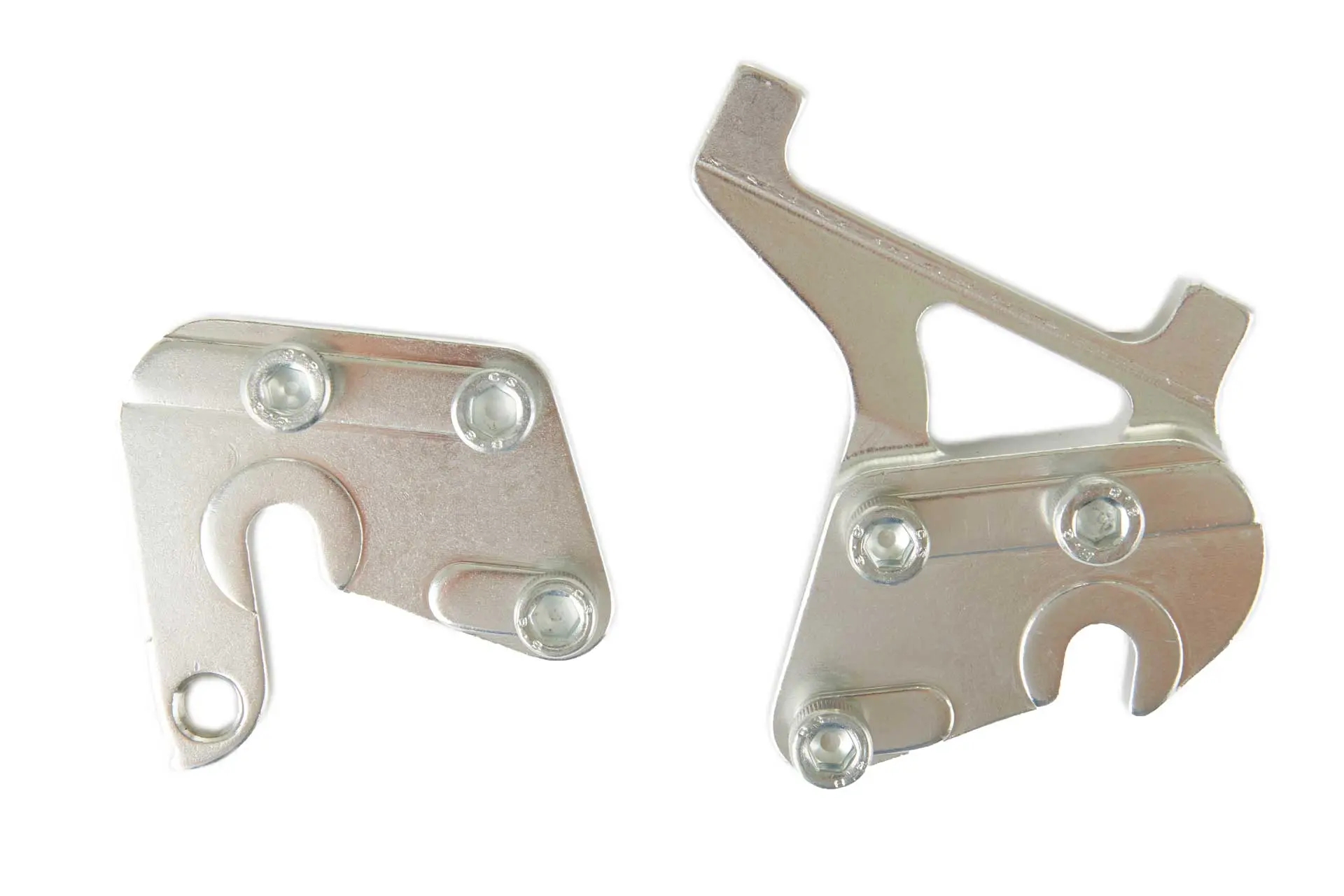 Saracen Hanger 11
